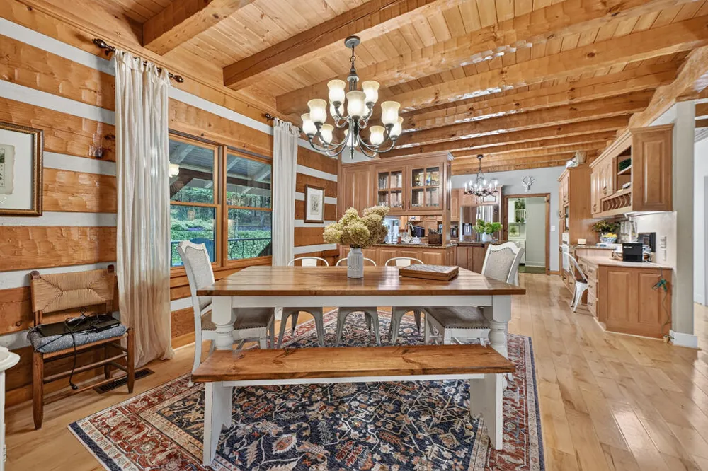 606 Johntown Rd Ellijay, GA 30536