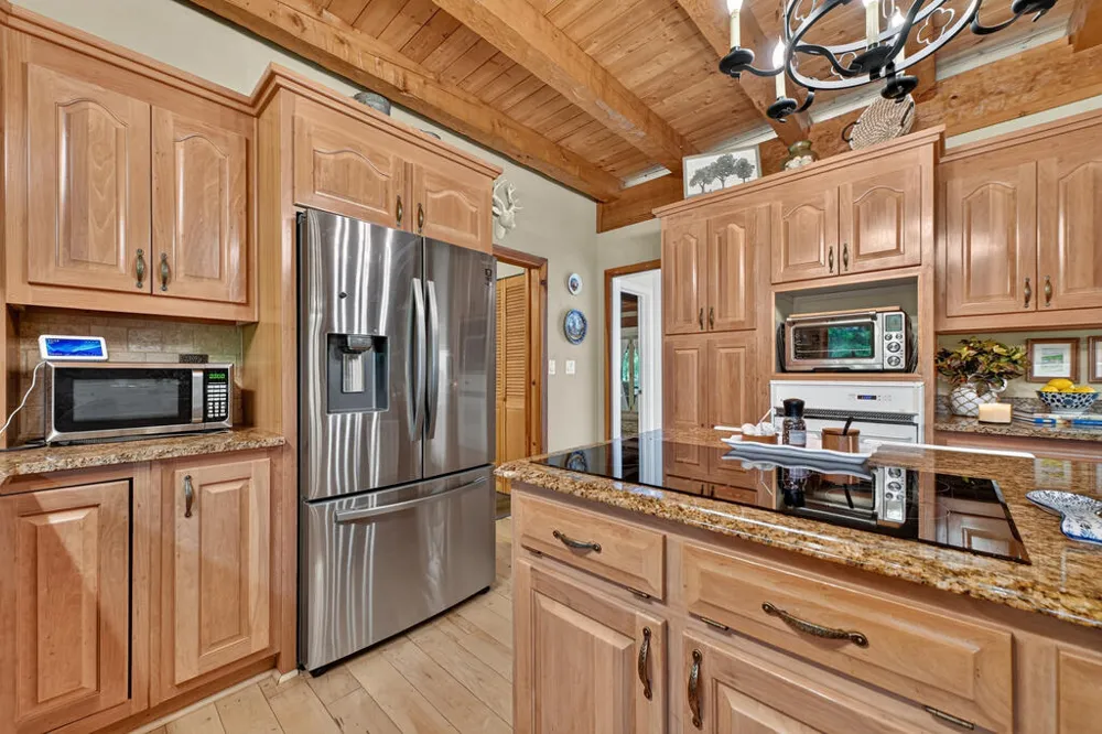 606 Johntown Rd Ellijay, GA 30536