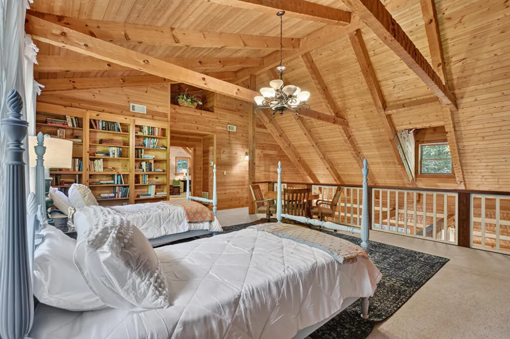 606 Johntown Rd Ellijay, GA 30536