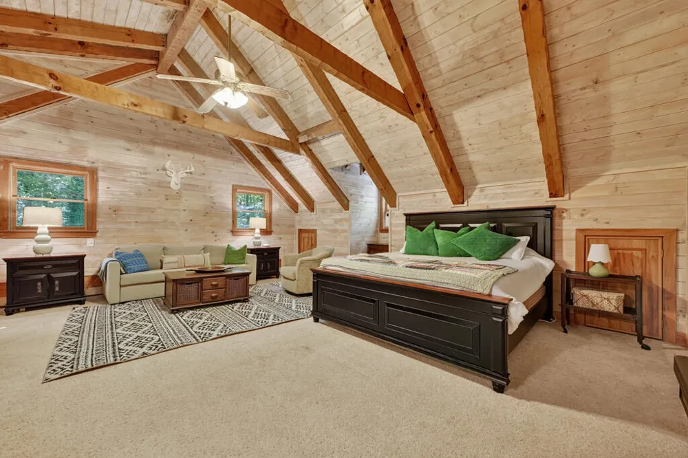 606 Johntown Rd Ellijay, GA 30536