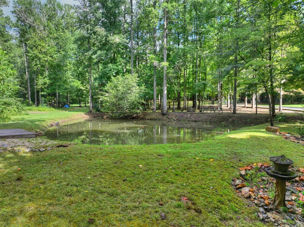 606 Johntown Rd Ellijay, GA 30536