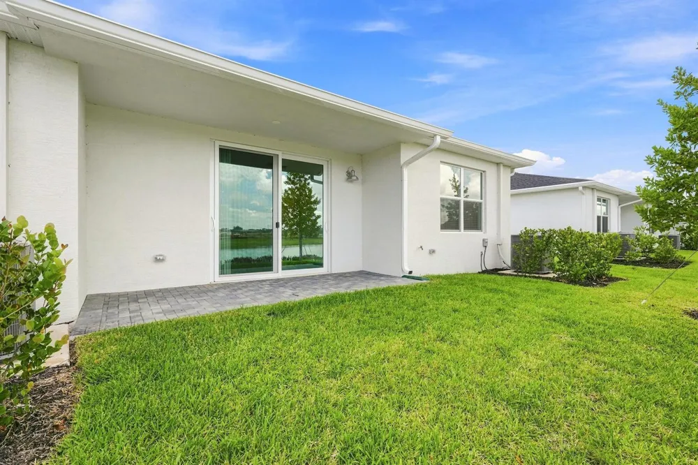 3718 Harborside Avenue Fort Pierce, FL 34946