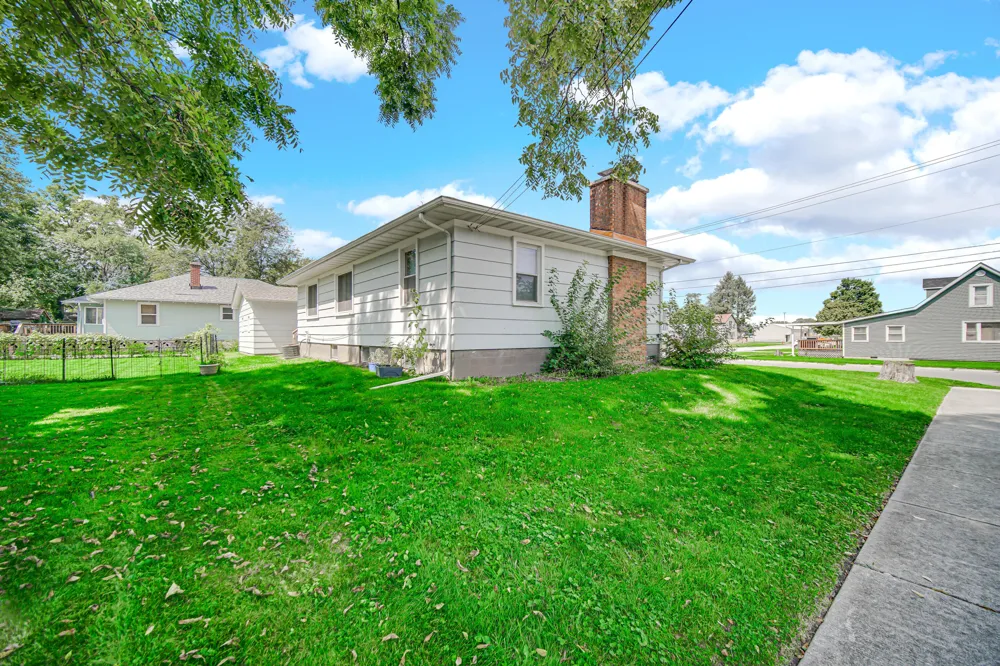 519 E North Street Crown Point, IN 46307