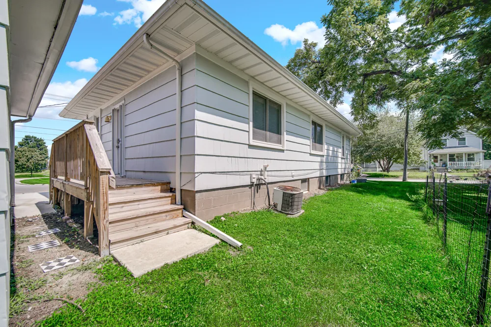 519 E North Street Crown Point, IN 46307