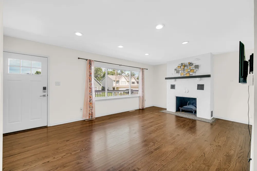 519 E North Street Crown Point, IN 46307