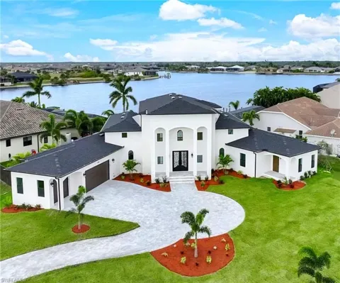 3505 NW 44th Place