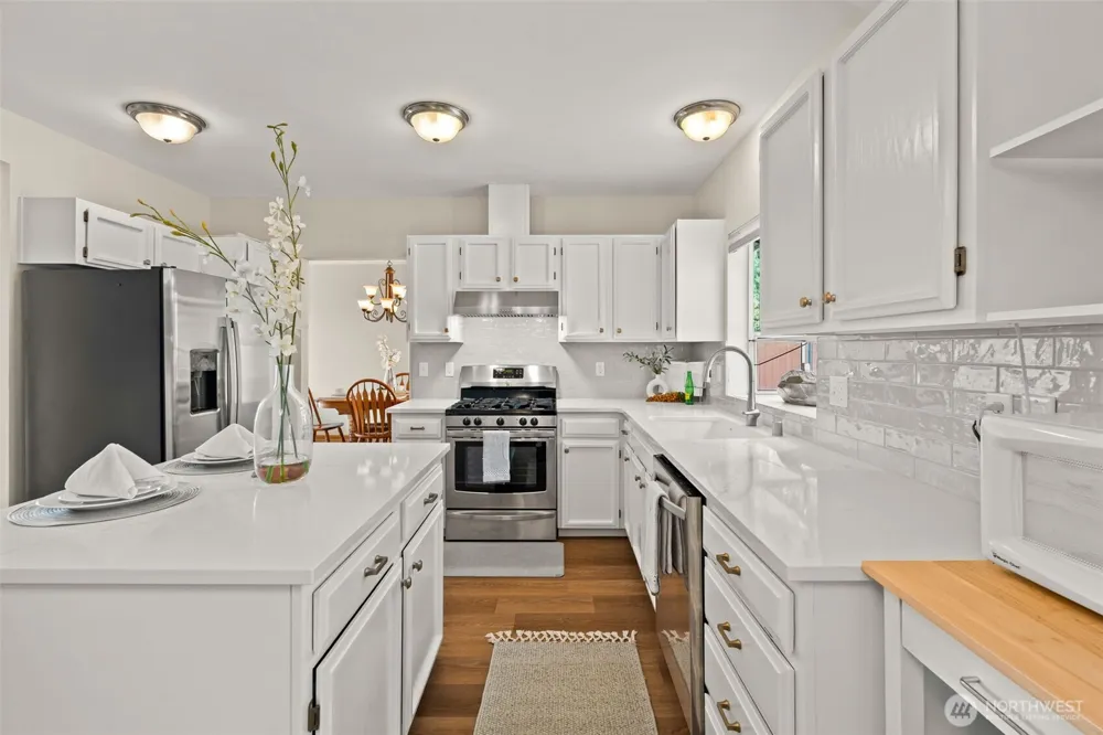 13730 Connor Loop NW Silverdale, WA 98383