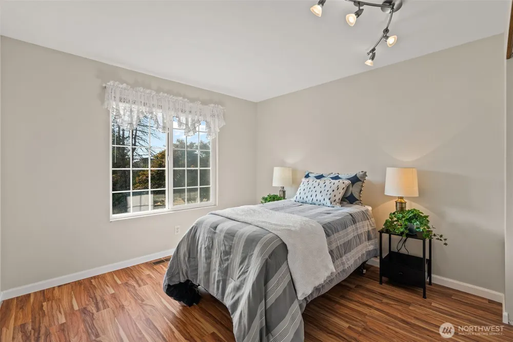 13730 Connor Loop NW Silverdale, WA 98383