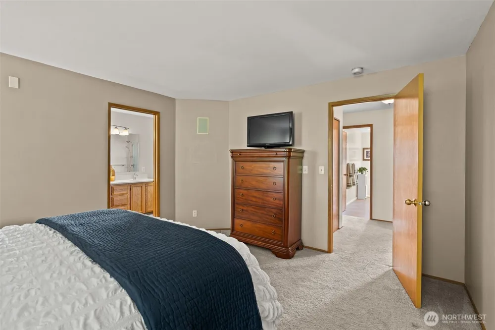 13730 Connor Loop NW Silverdale, WA 98383