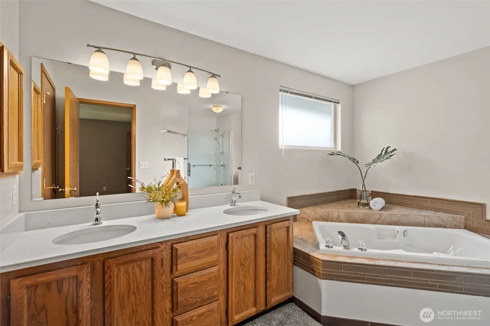 13730 Connor Loop NW Silverdale, WA 98383