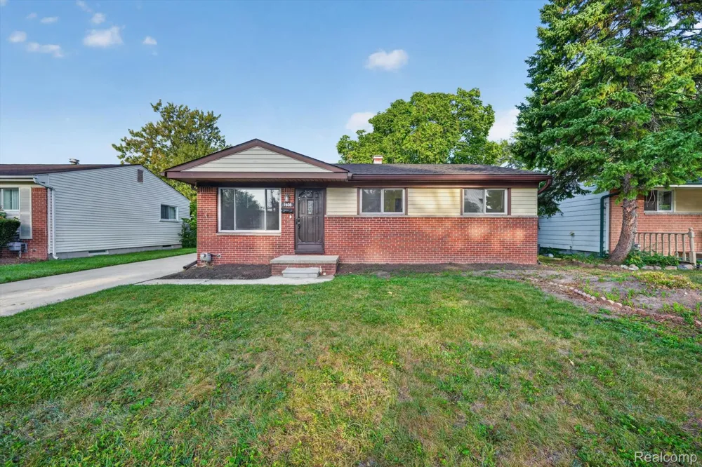 1608 Gloria Street Westland City, MI 48186