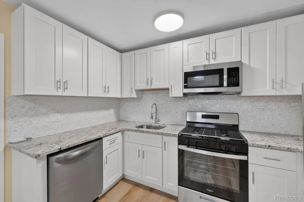 1608 Gloria Street Westland City, MI 48186