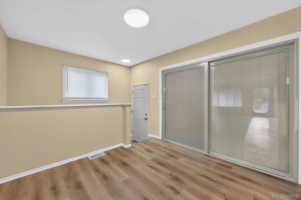 1608 Gloria Street Westland City, MI 48186