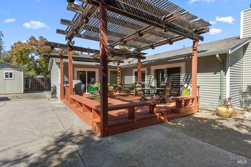 161 Clayton Court Vallejo, CA 94591
