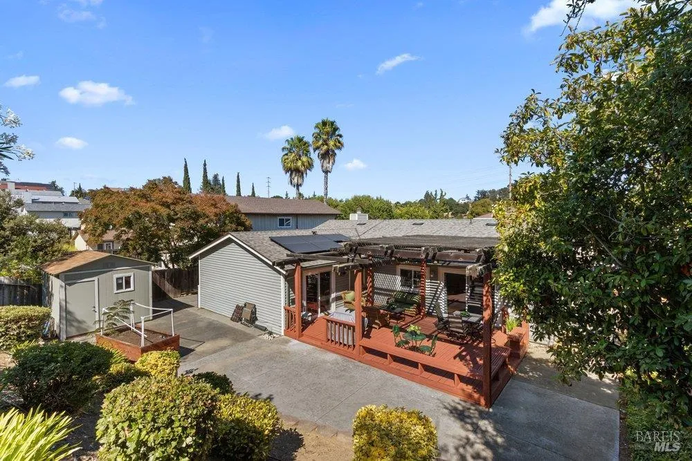 161 Clayton Court Vallejo, CA 94591