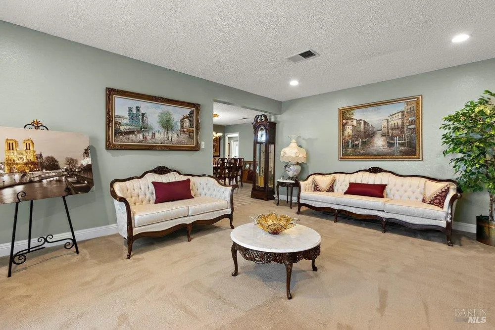 161 Clayton Court Vallejo, CA 94591