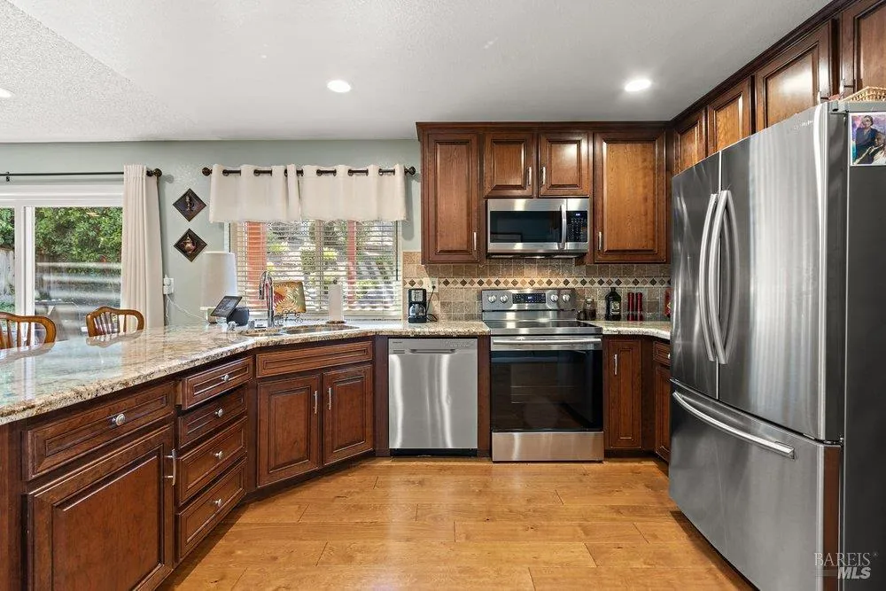 161 Clayton Court Vallejo, CA 94591