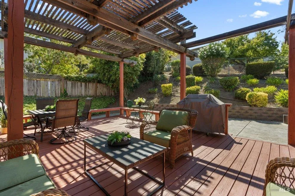161 Clayton Court Vallejo, CA 94591