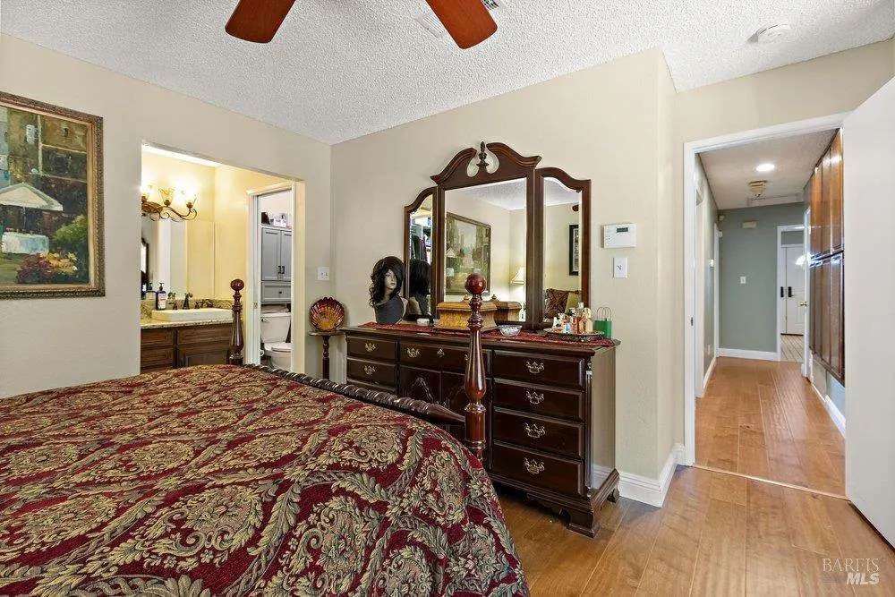 161 Clayton Court Vallejo, CA 94591