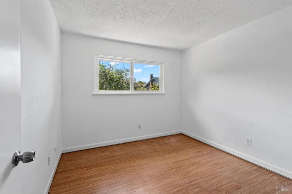 922 Cottonwood Court Petaluma, CA 94954