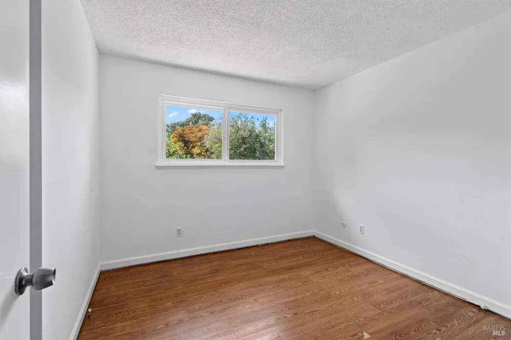 922 Cottonwood Court Petaluma, CA 94954