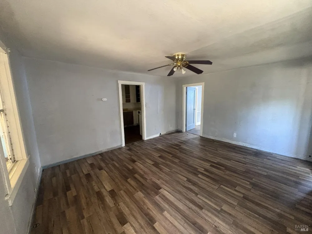 895 Solano Avenue Sonoma, CA 95476
