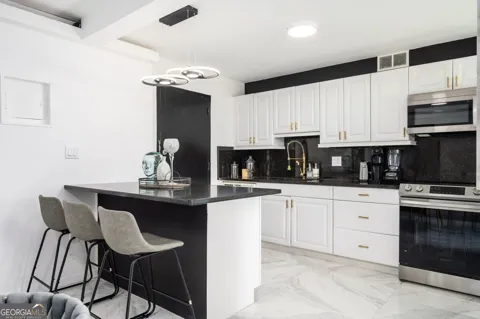 215 Piedmont AVE NE