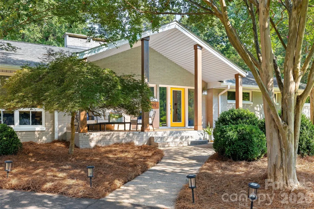 1222 Burtonwood Circle Charlotte, NC 28212
