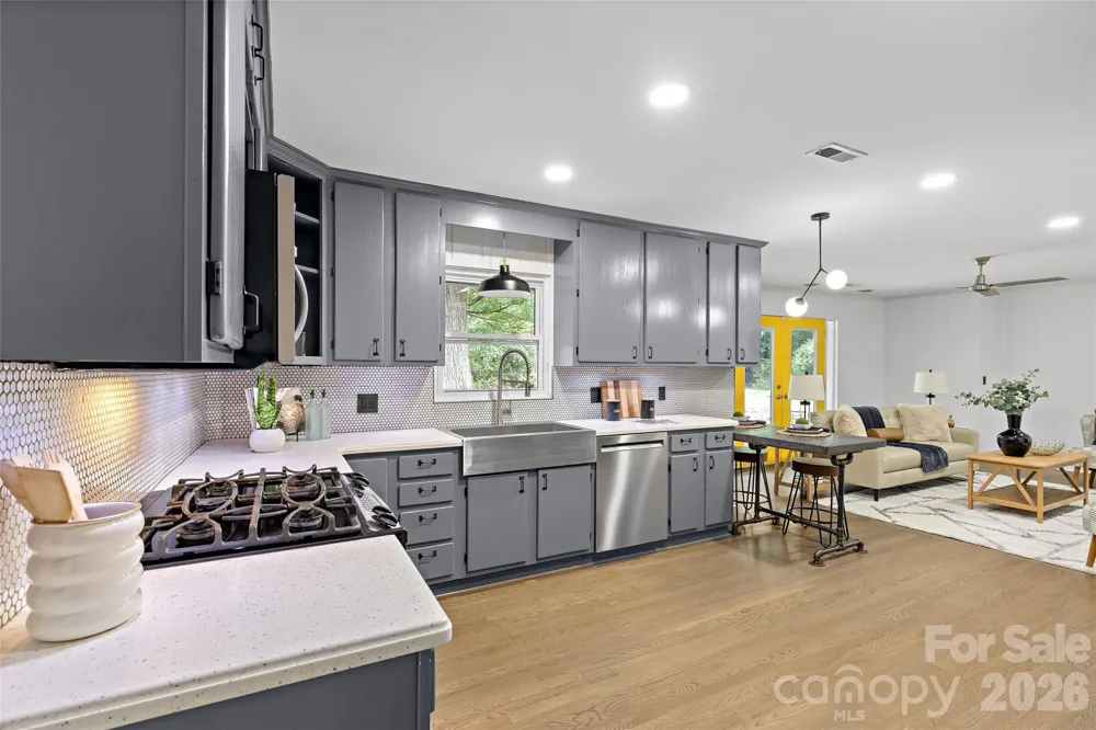 1222 Burtonwood Circle Charlotte, NC 28212