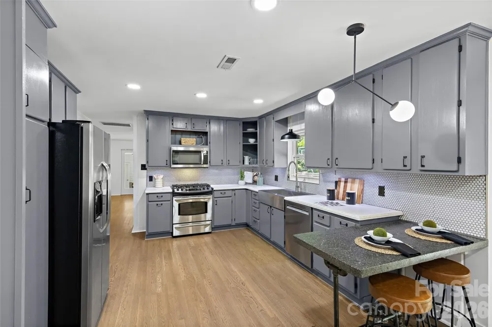 1222 Burtonwood Circle Charlotte, NC 28212