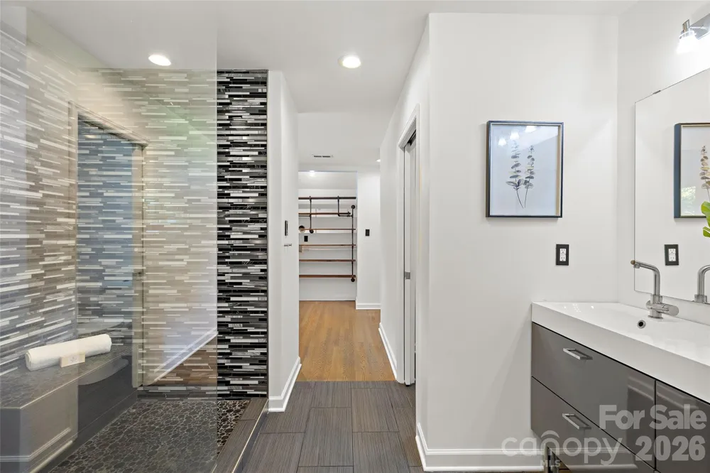 1222 Burtonwood Circle Charlotte, NC 28212