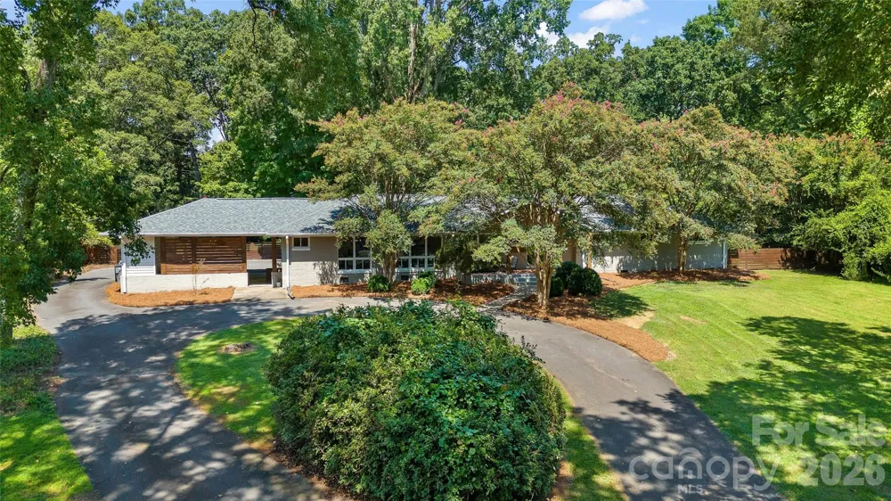 1222 Burtonwood Circle Charlotte, NC 28212