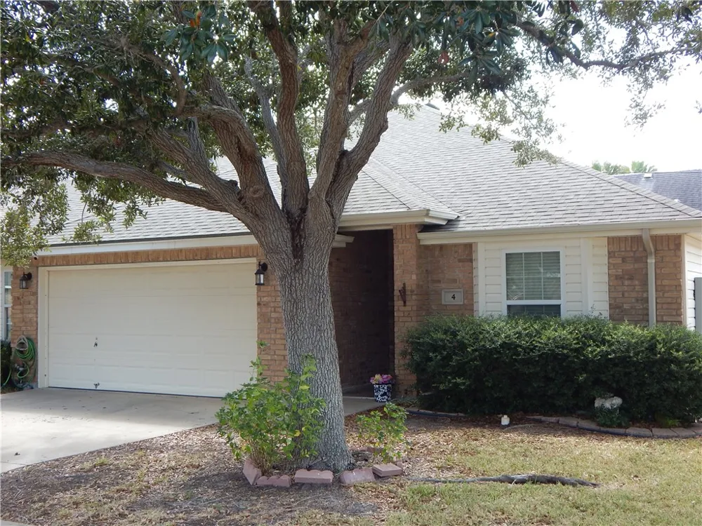 5540 Oso Parkway #4 Corpus Christi, TX 78413
