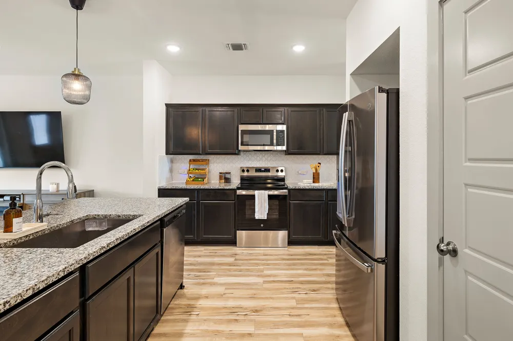 117 Watch Hill Jarrell, TX 76537