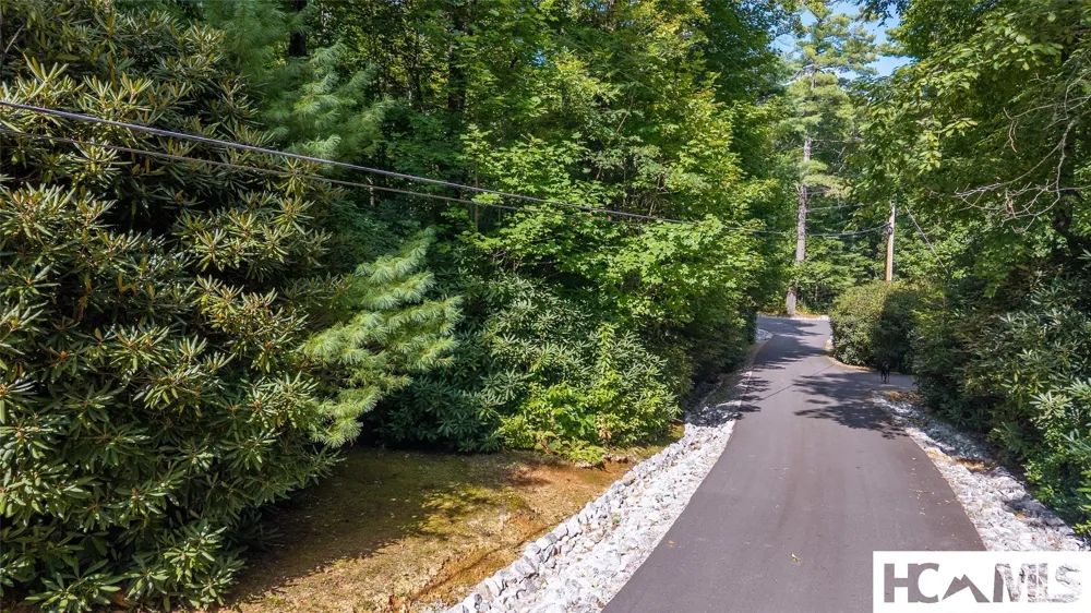 24 Southeast Ridge Road SE Cashiers, NC 28717