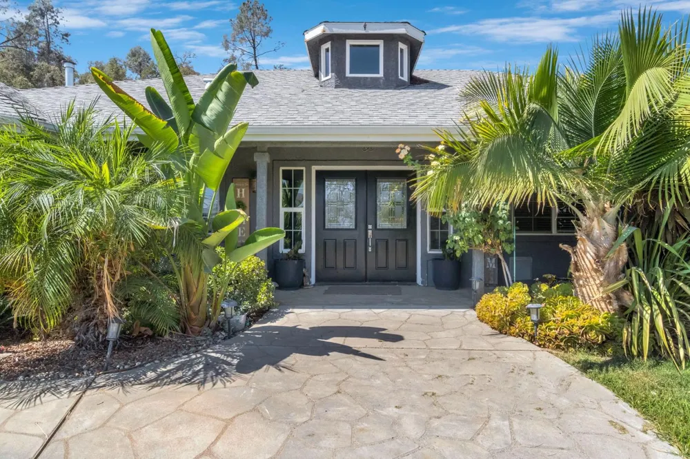 33686 NE Global Place Coarsegold, CA 93614