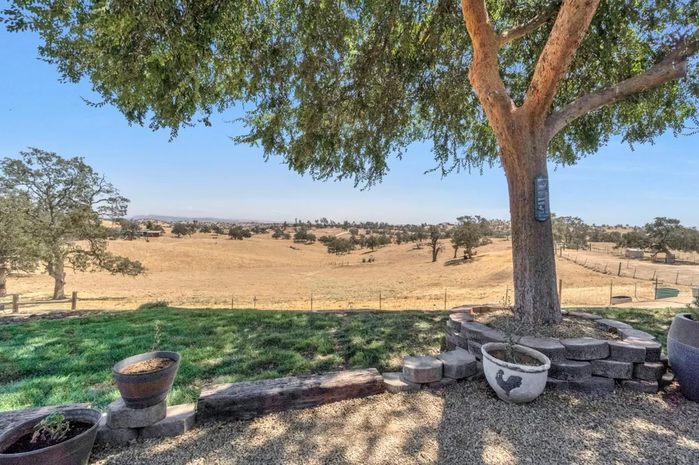 40458 Road 406 Madera, CA 93636