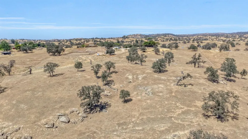 40458 Road 406 Madera, CA 93636