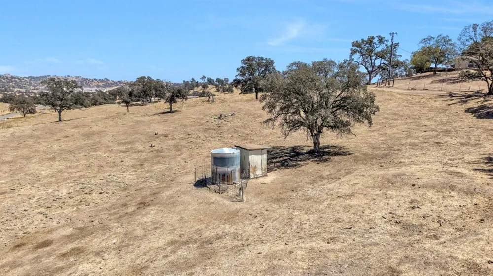 40458 Road 406 Madera, CA 93636