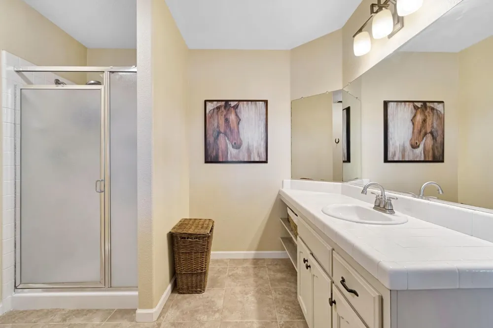 40458 Road 406 Madera, CA 93636