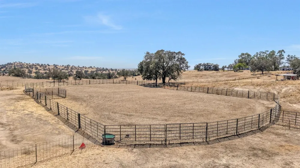 40458 Road 406 Madera, CA 93636
