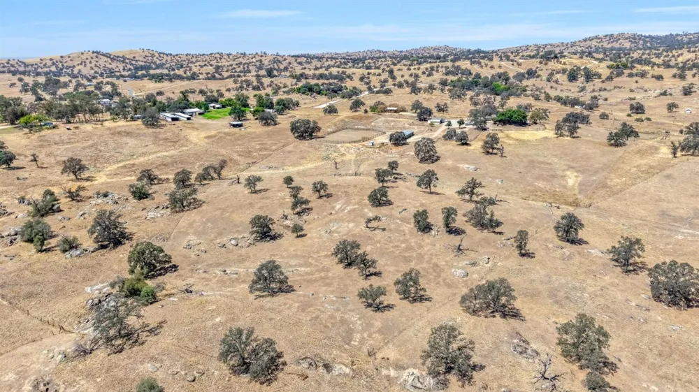 40458 Road 406 Madera, CA 93636