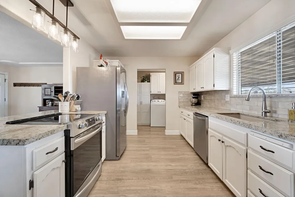 40458 Road 406 Madera, CA 93636