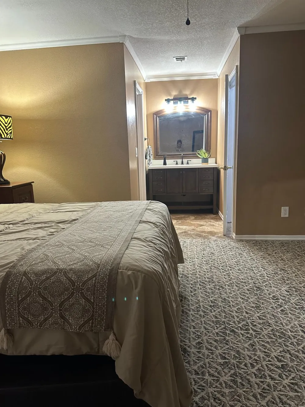 1183 W Glenn Court Porterville, CA 93257