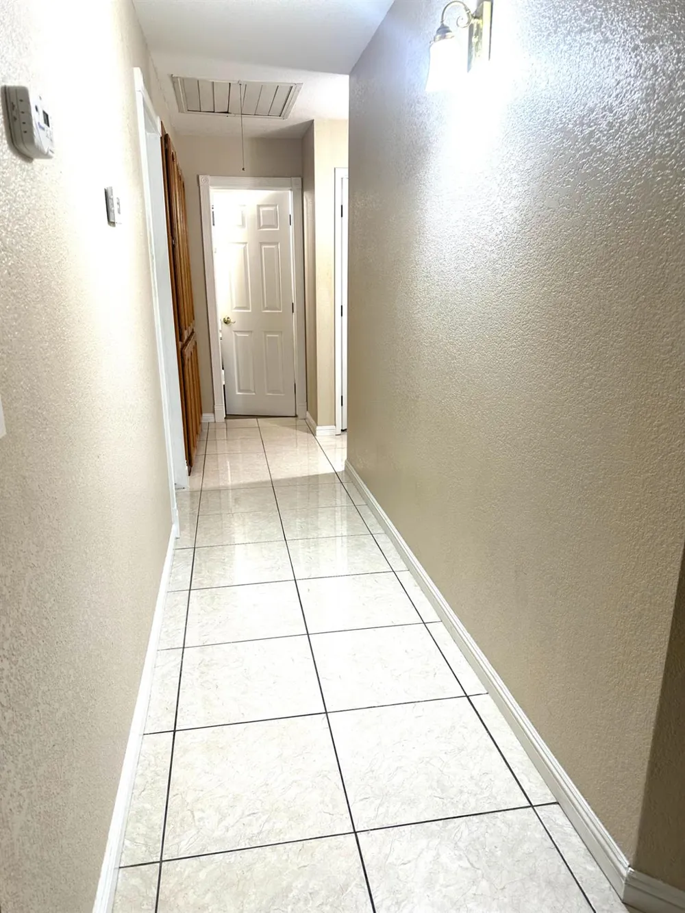 1183 W Glenn Court Porterville, CA 93257