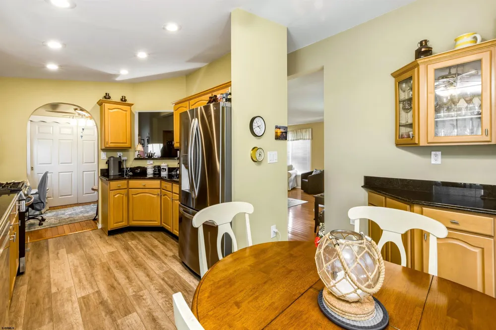 53 Redwood Dr Mays Landing, NJ 08330