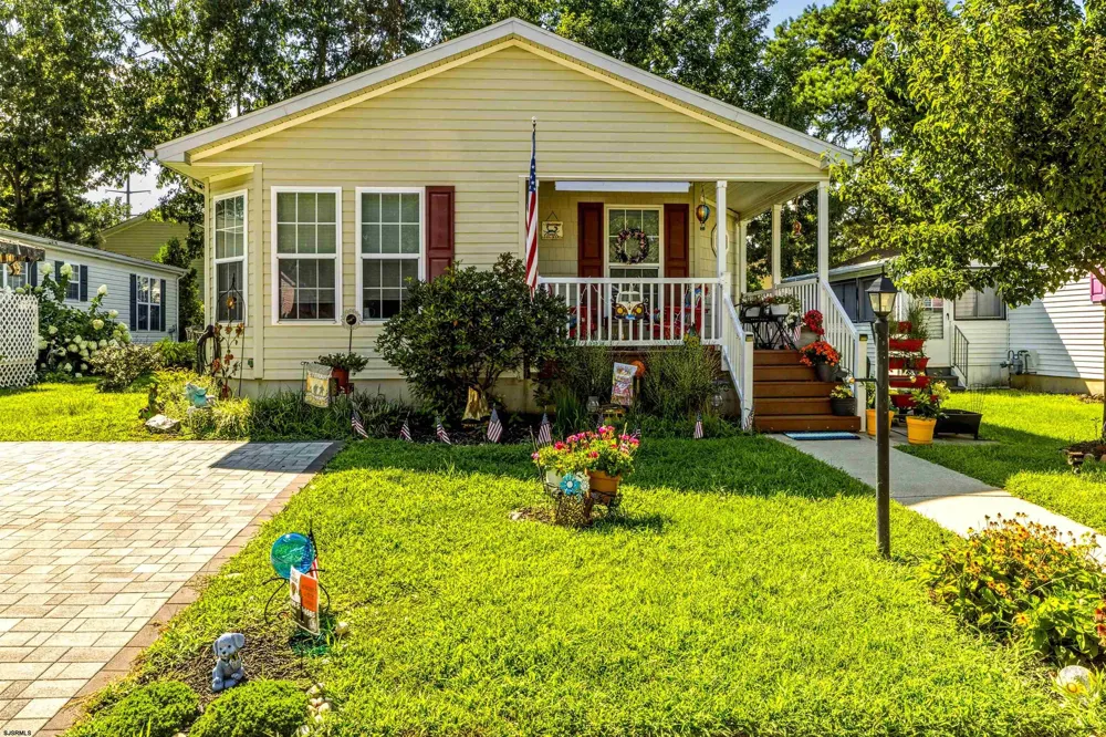 53 Redwood Dr Mays Landing, NJ 08330