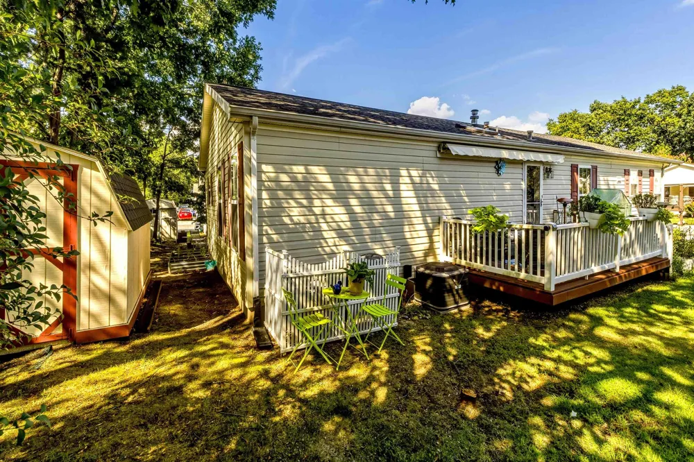 53 Redwood Dr Mays Landing, NJ 08330