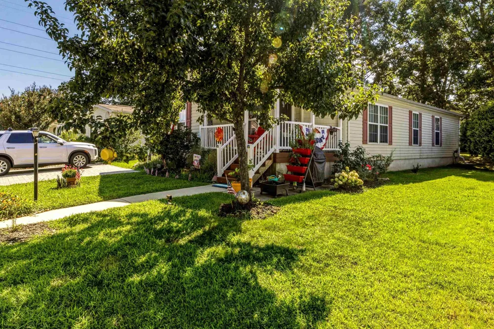 53 Redwood Dr Mays Landing, NJ 08330