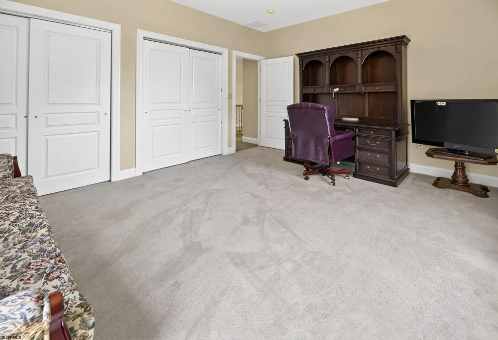 822 E Harlequin Dr Galloway Township, NJ 08205